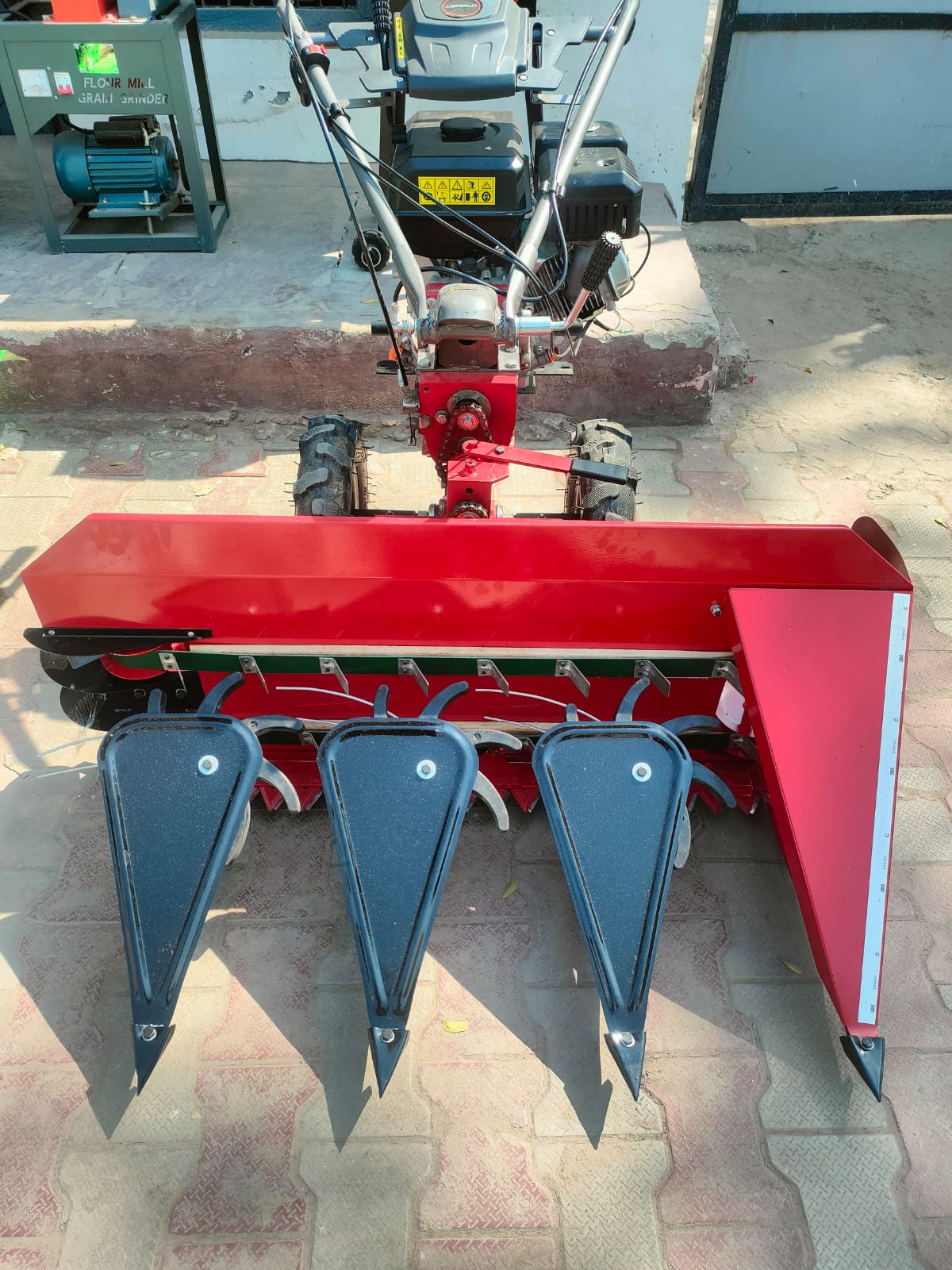 self propelled power reaper