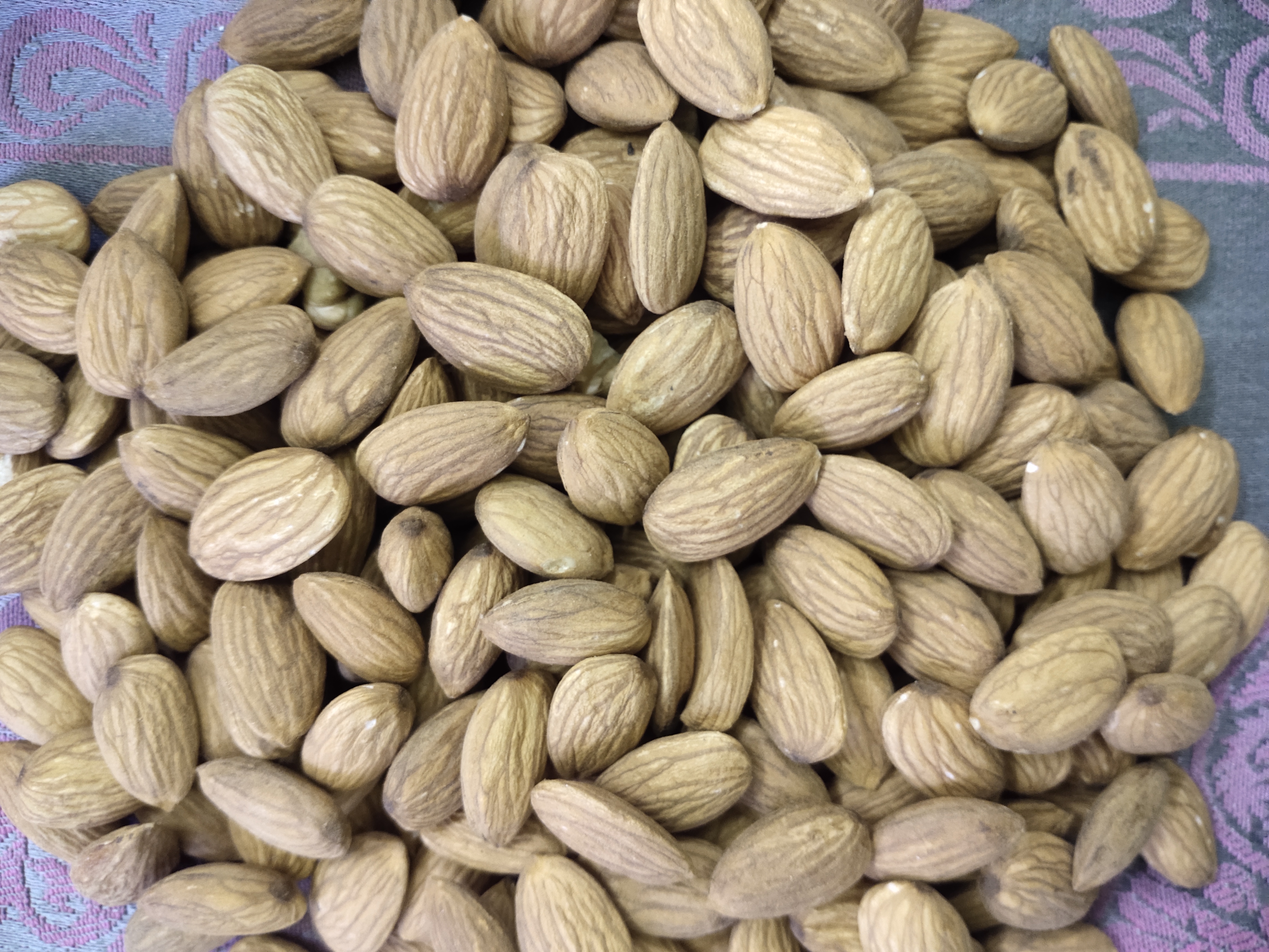 kashmiri badam